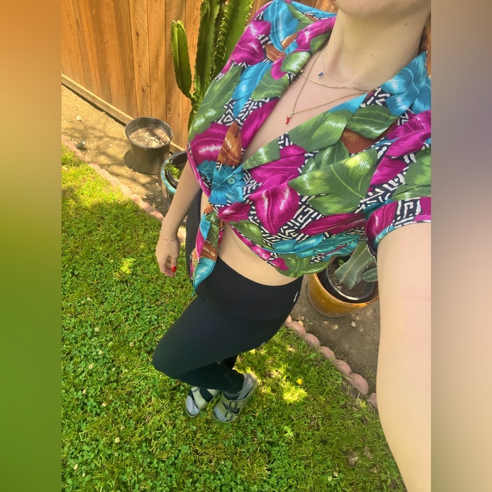 Vintage 90s 80s Y2K Hawaiian crop Top